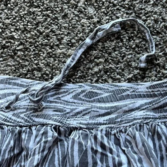 Kavu White Grey Striped Small Flowy Mini Skirt, Festival Boho Skirt - Picture 3 of 5